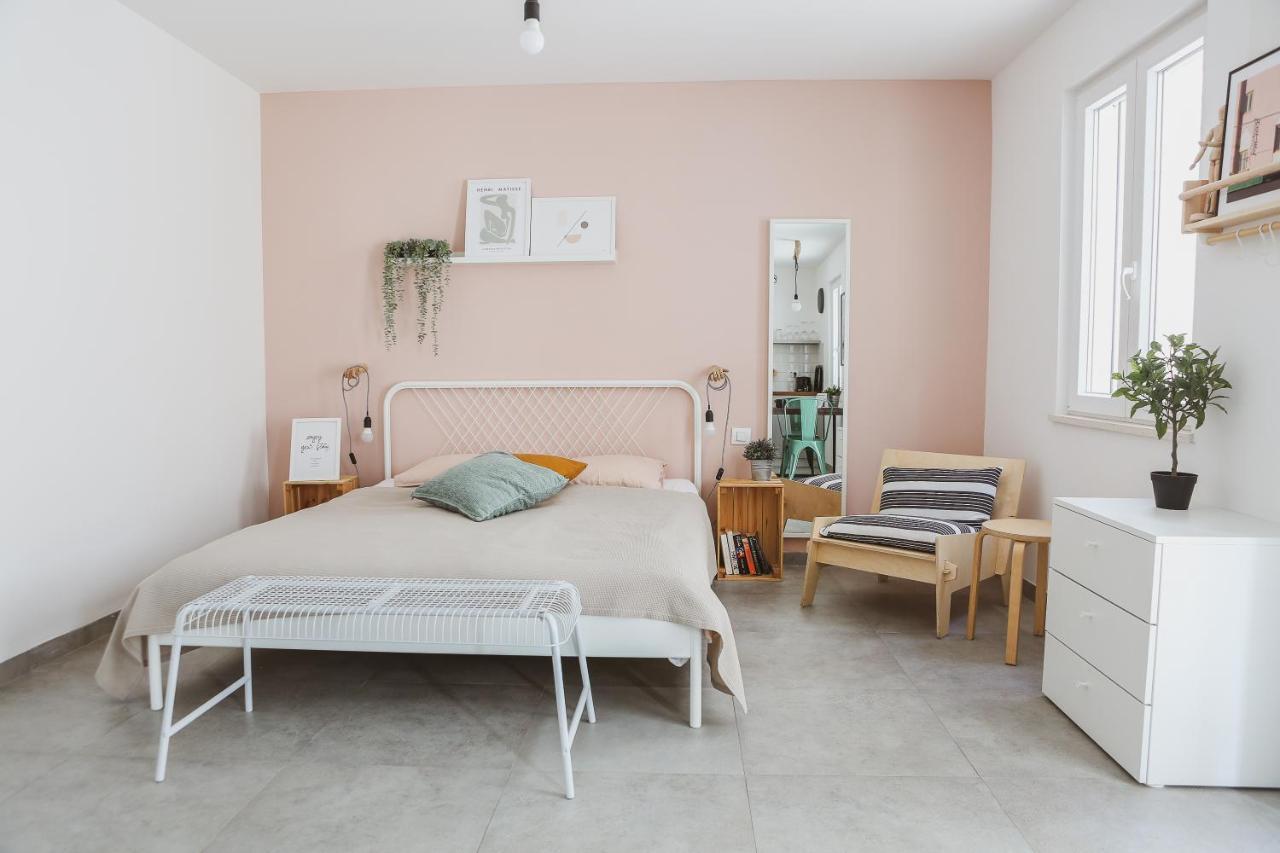 Apartment On The Sunny Side 科尔丘拉 外观 照片