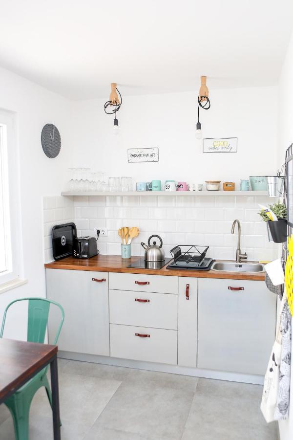 Apartment On The Sunny Side 科尔丘拉 外观 照片