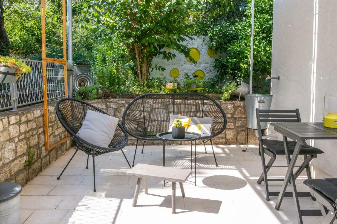 Apartment On The Sunny Side 科尔丘拉 外观 照片